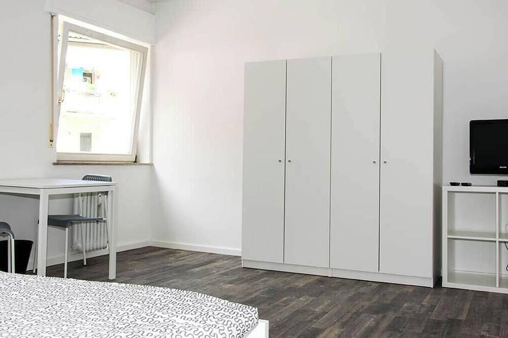 Ganze Wohnung, Bachwiesenstr. Stuttgart in Stuttgart-Mitte, Stuttgart