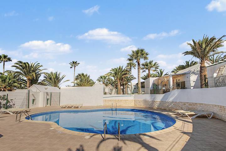 Apartamento entero, Apartamento vacacional 'Santa Úrsula 66' con piscina, terraza privada y Wi-Fi in Costa Calma sur, Pájara
