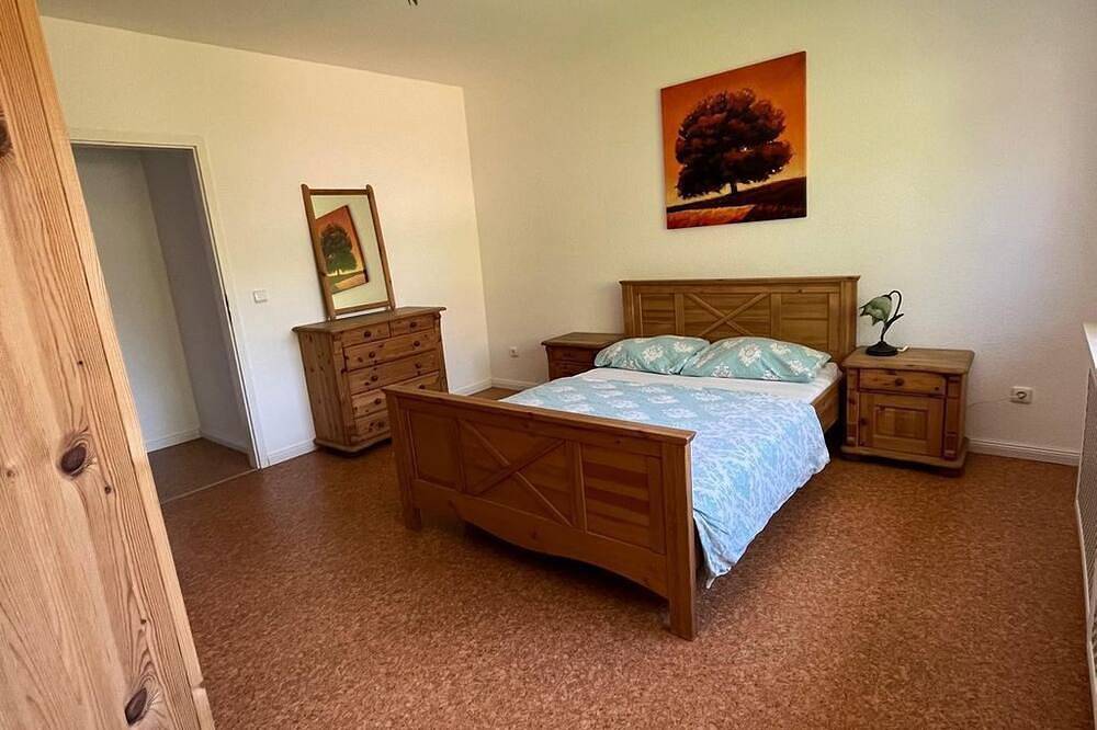 Ganze Wohnung, Ferienwohnung Wiesenblick - Appartement/Fewo, 2 Schlafräume in Illingen, Saarland