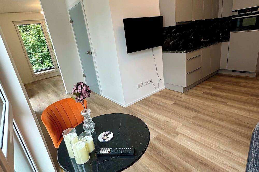 *Top* Gehobenes Studio Apartment mit Küche in Mönchengladbach, Niederrhein