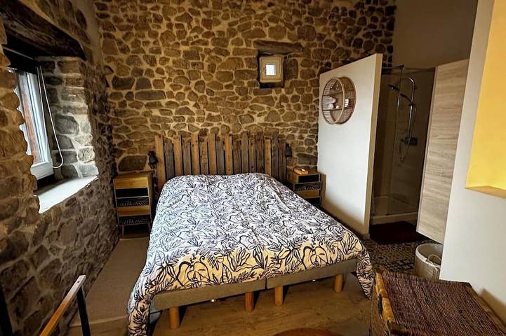 Location de vacances pour 4 personnes à Chalencon - 3