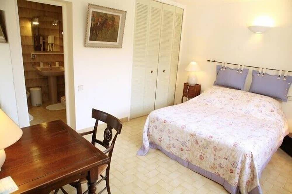 Provencal style villa Plascassier near Cannes  Valbonne Grasse in Grasse, Cannes und Umgebung