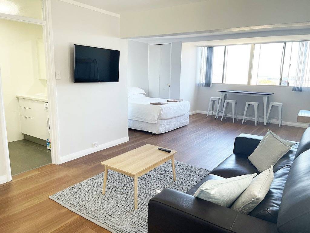 Ganze Wohnung, First floor good value budget accommodation for up to 4 people. in Fremantle, Perth