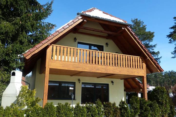 Ferienhaus für 4 Personen, mit Garten und Balkon in Silz