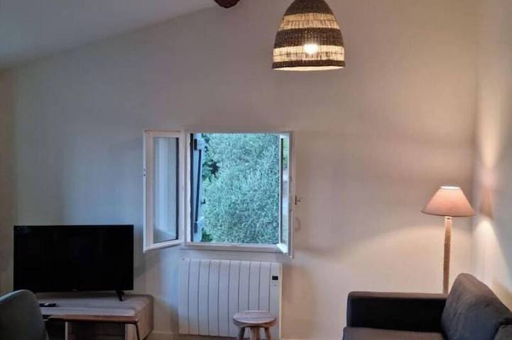 Appartement entier, Charmant T2 au cœur des vignes in Villeneuve-lès-Maguelone, Côte méditerranéenne (France)