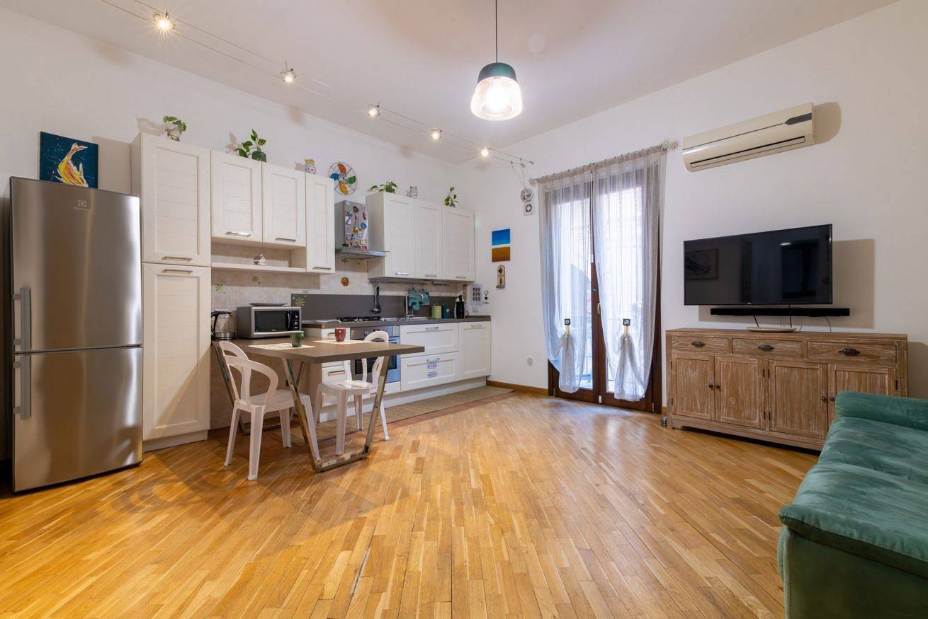 Appartamento intero, GuestHost - Al Cassaro Holiday Home in Palermo, Provincia di Palermo