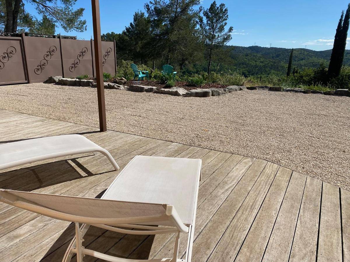 Appartement entier, Apartment in Montauroux, Côte méditerranéenne (France)
