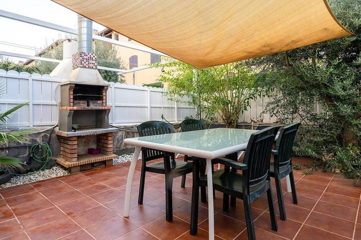 Villa für 9 Personen, mit Balkon, mit Haustier