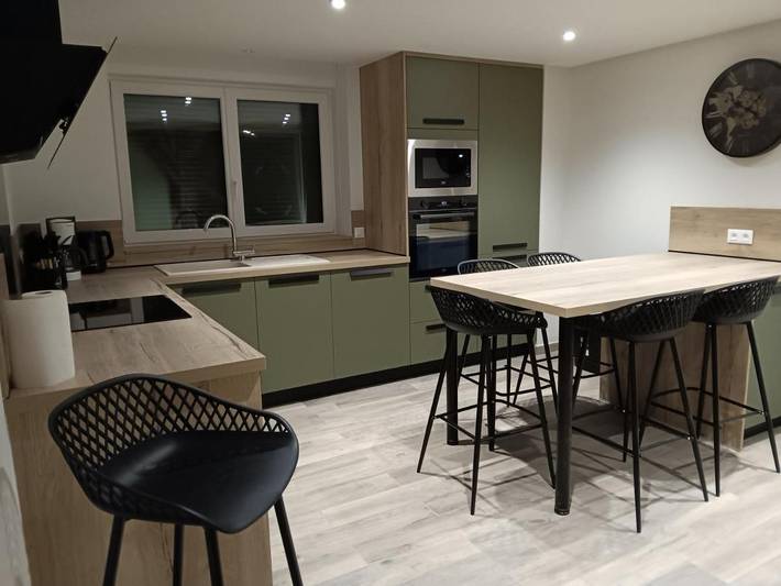 Gîte pour 6 personnes, avec jardin, adapté aux familles dans Vouziers