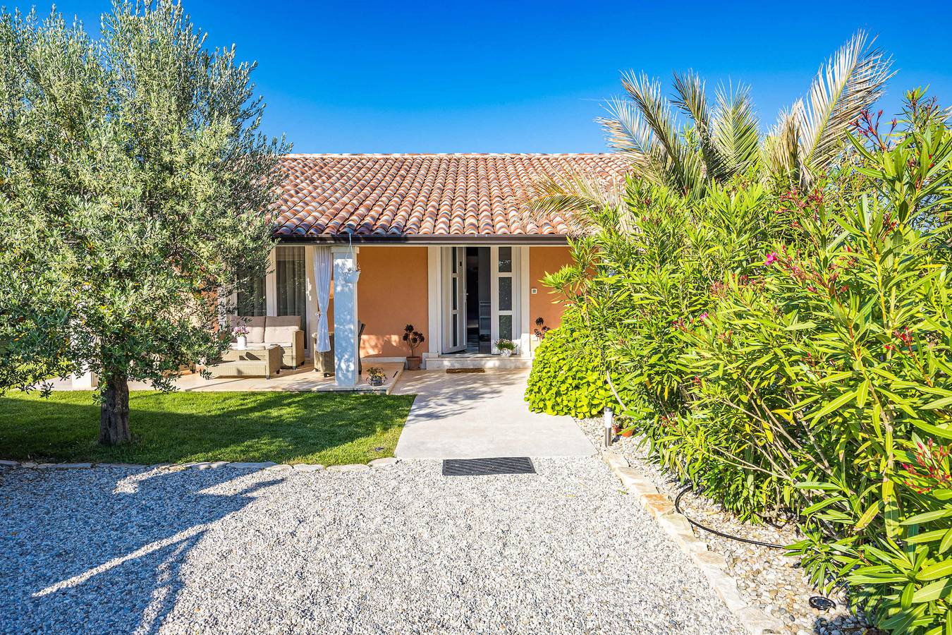 Holiday House Nives with pool and playground in Barban, Südküste Istrien