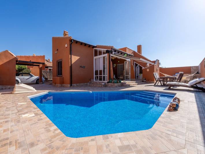 Casa rural para 4 personas, con piscina y jardín en Fortuna