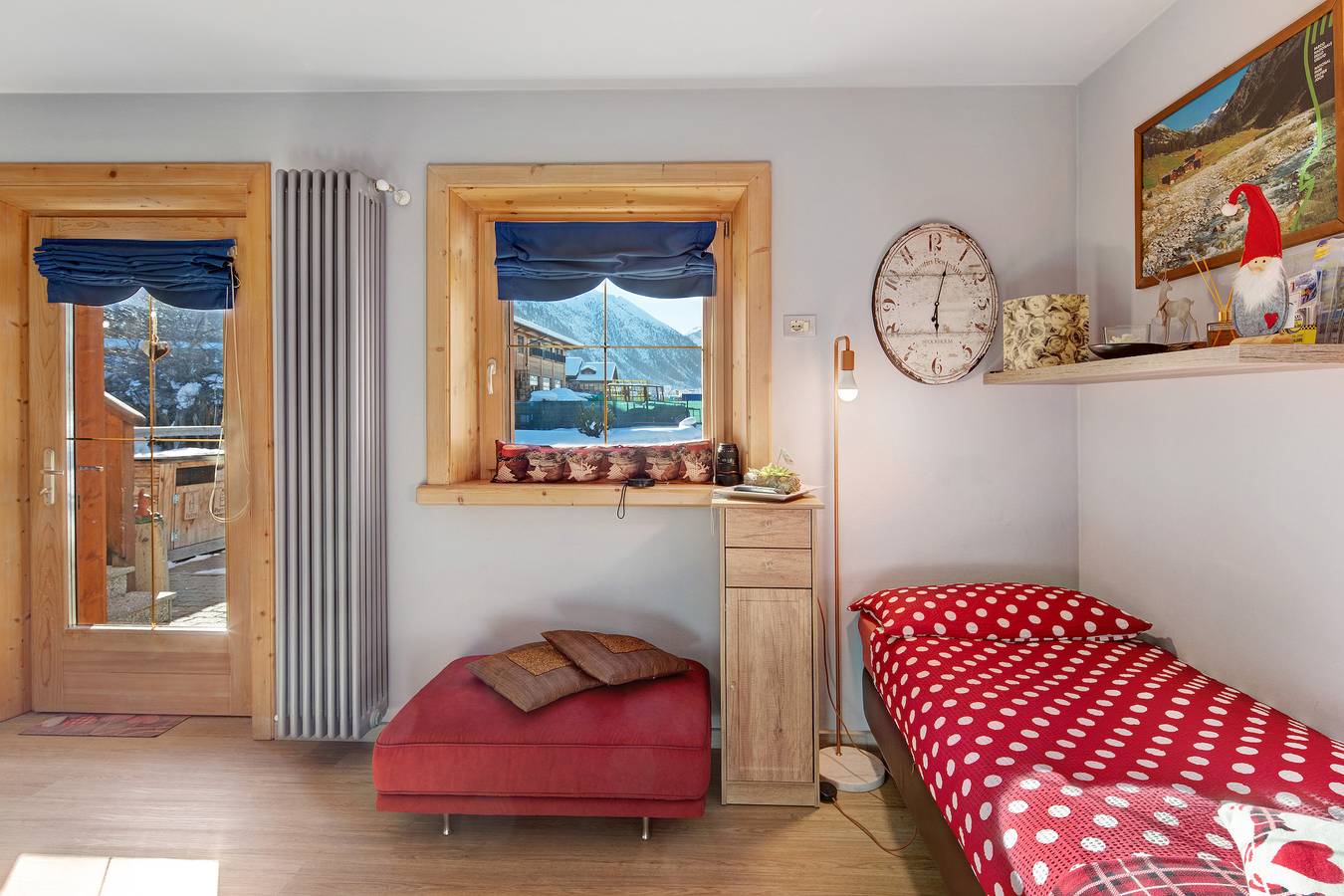 Appartamento intero, Baita del Sole Appartamento 3 con vista montagne, Wi-Fi, terrazza e giardino in Livigno, Valtellina
