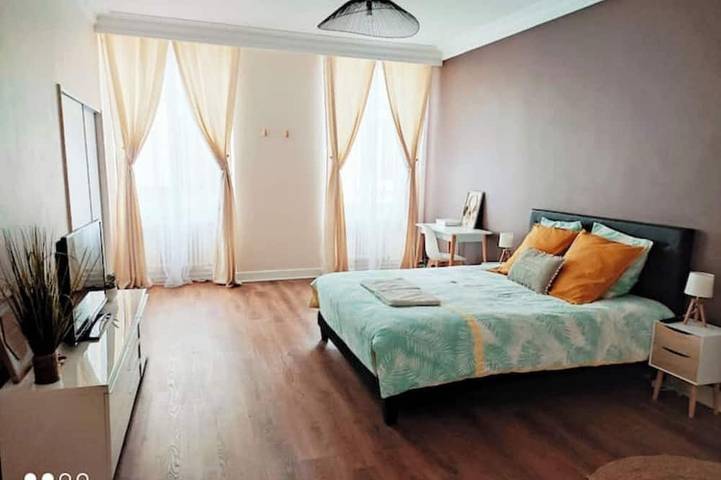 Apartamento entero, 156 m2, 4sdb 2 Parkings 4 Chambres Hypercentre in Valence (Drôme), Región de Valence
