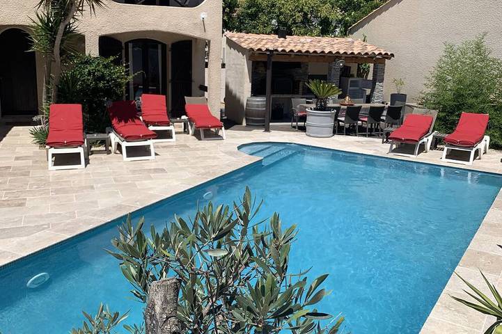 Villa pour 6 personnes, avec jardin - 1