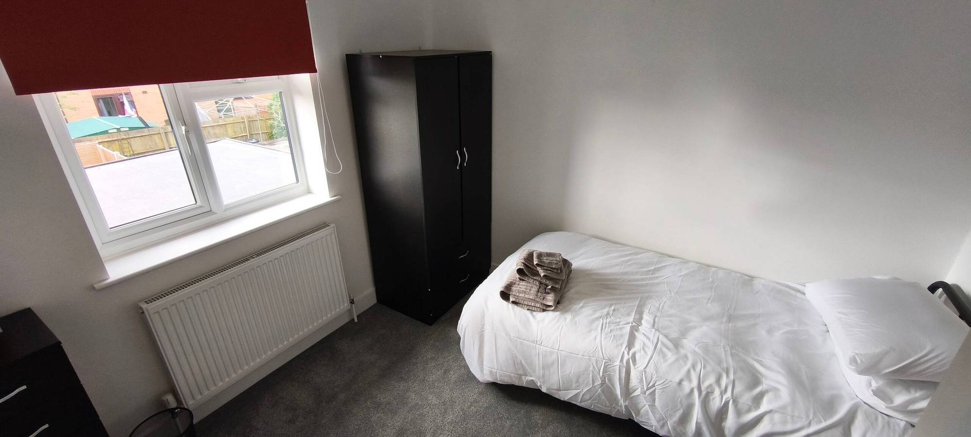 Chambre simple spacieuse et lumineuse dans une maison d'hôtes in Chelmsford, Essex
