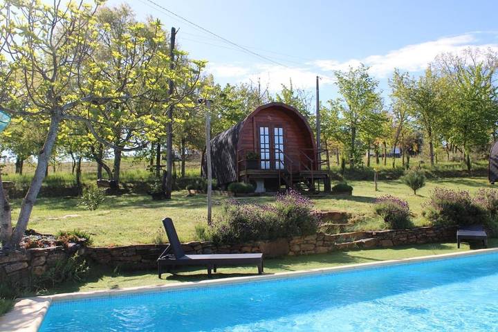 Gîte pour 3 personnes, avec vue ainsi que piscine et jardin dans Vinhais - 2