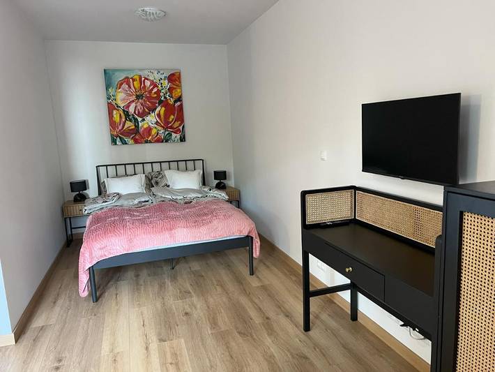 Apartament wakacyjny dla 2 osób, z Taras i Ogród oraz Widok w Milanówek