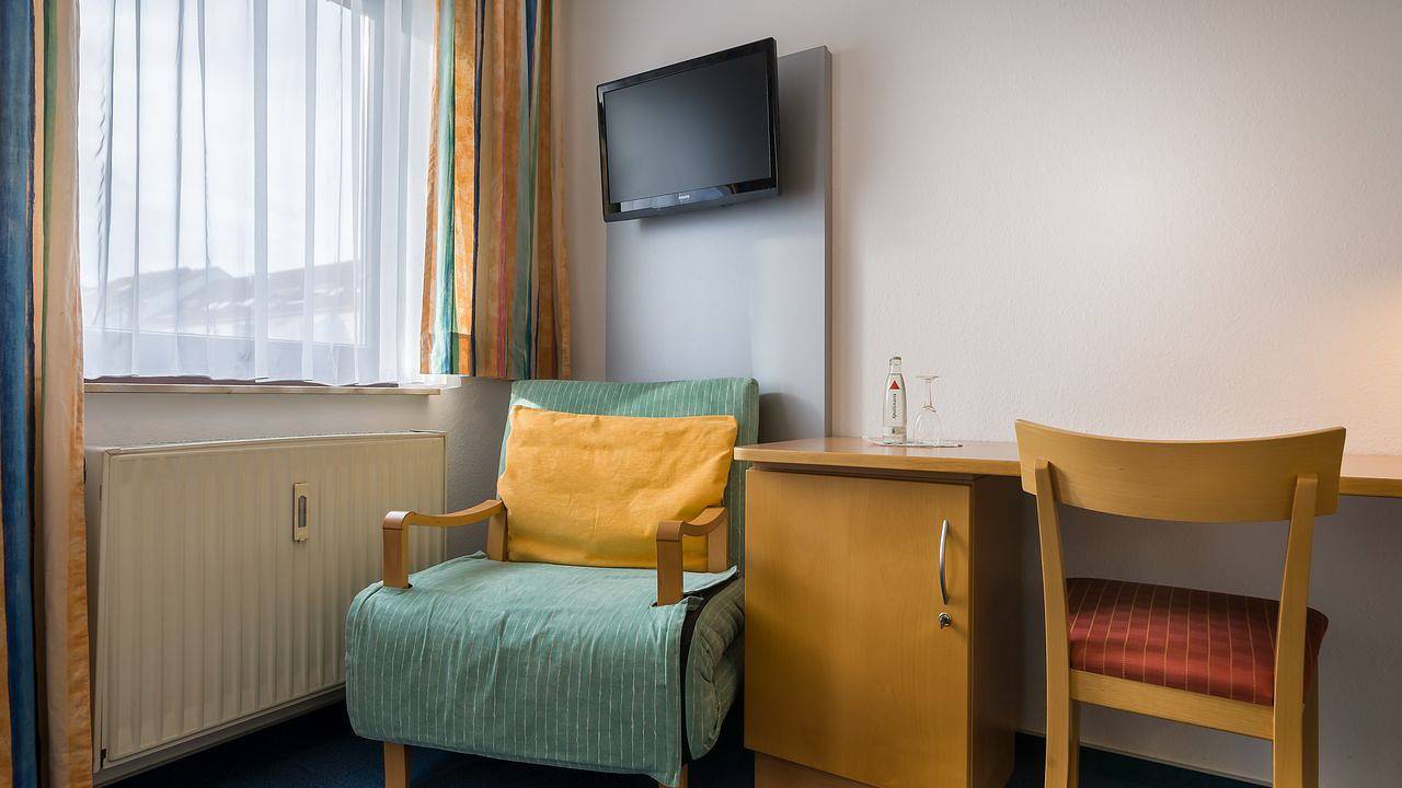 Ganze Ferienwohnung, Ferienwohnung für 1 Person (15 m²) in Karlsruhe in Karlsruhe, Rheinebene
