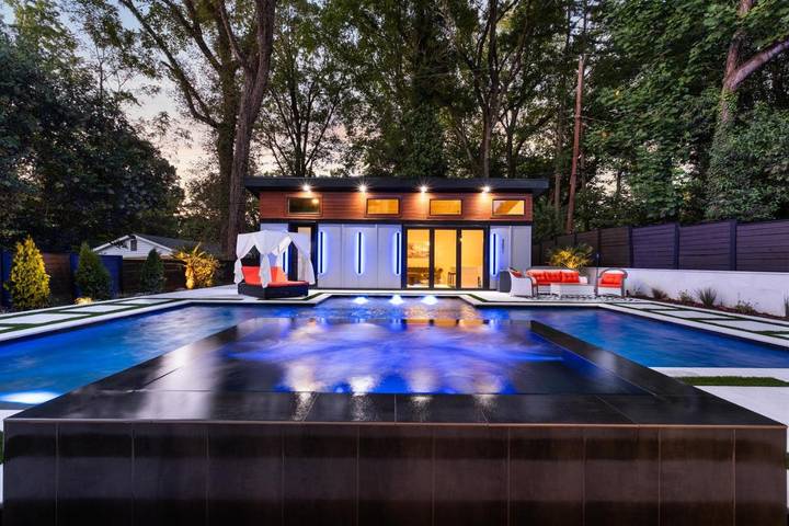 Maison d’hôte pour 2 personnes, avec vue ainsi que piscine et terrasse à Charlotte