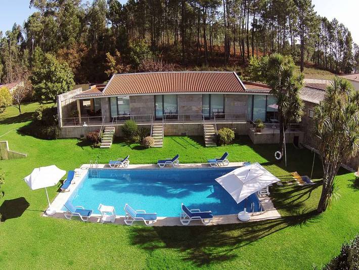 Casa de férias para 12 pessoas, com Varanda em Paredes de Coura