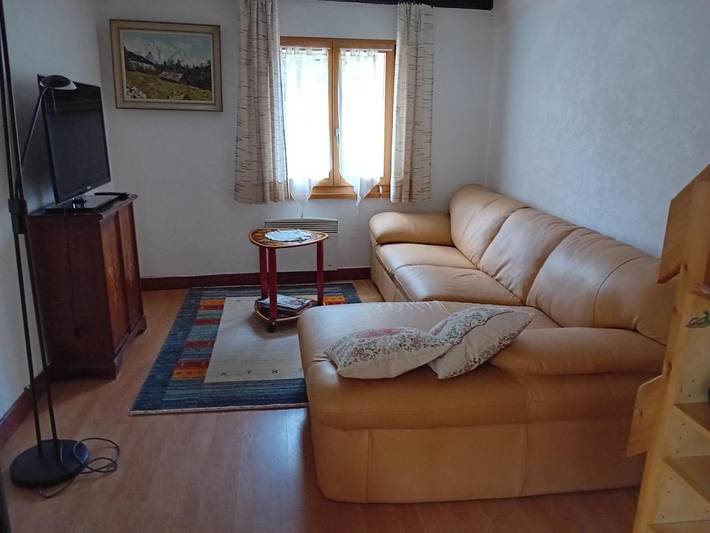 Gîte pour 4 personnes, avec vue et jardin, animaux acceptés à Savièse - 2