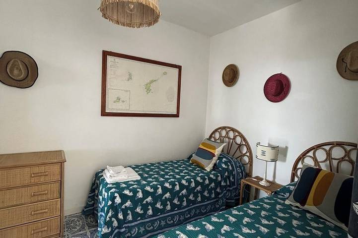 Perfect 3-bedroom house in the magical  island of Ponza not far from Rome in Chiaia di Luna, Ponza