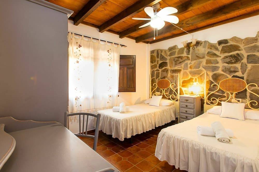 Maravillosa casa de vacaciones privada con Wifi, piscina privada, A/C, Tv y mascotas permitida in Nigüelas, Cordillera Penibética