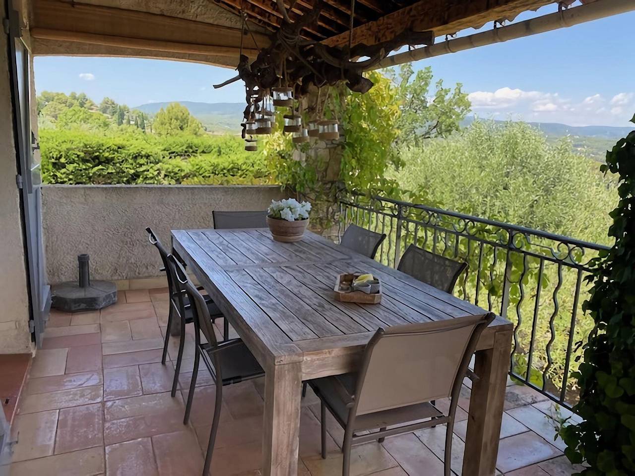 Ferienhaus in Flayosc mit Pool und Terrasse in Flayosc, Draguignan Region