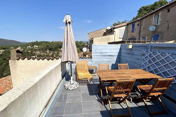 Appartement de vacances pour 6 personnes, avec vue et terrasse