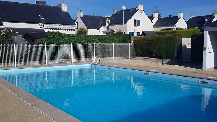 Gîte pour 4 personnes, avec piscine ainsi que jardin et terrasse à Clohars-Carnoët - 4
