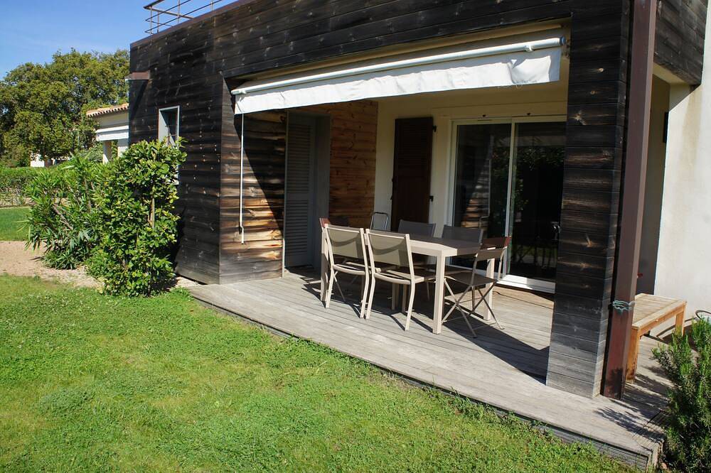 Ganze Wohnung, Neue Luxus-Wohnung - 2 Zimmer - 6/7 pers. - Swimmingpool - Strand 500m in Pinarellu, Zonza