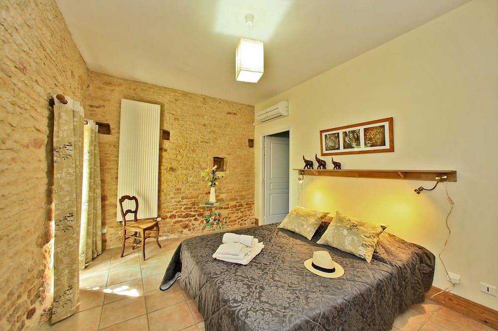 Gîte de charme pour 6 personnes avec piscine privée à proximité de Sarlat in La Chapelle-Aubareil, Périgord Noir