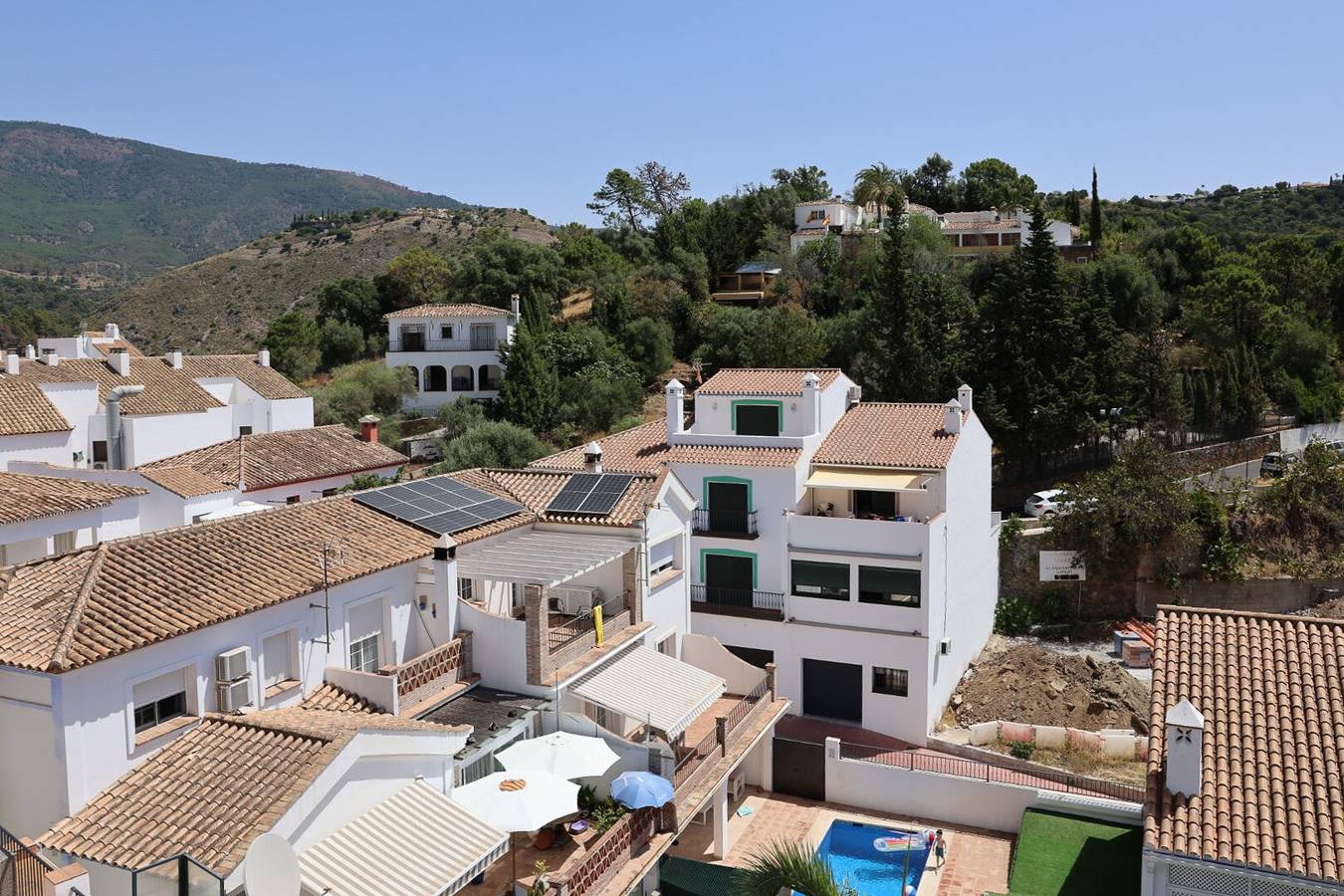 Ganze Wohnung, Apartment „2 Bed in Benahavís“ mit Bergblick, Wlan und Klimaanlage in Val de Guadalmina, Benahavís