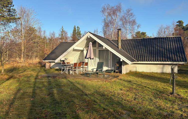 Ferienhaus für 6 Personen, mit Terrasse und Garten in Lolland