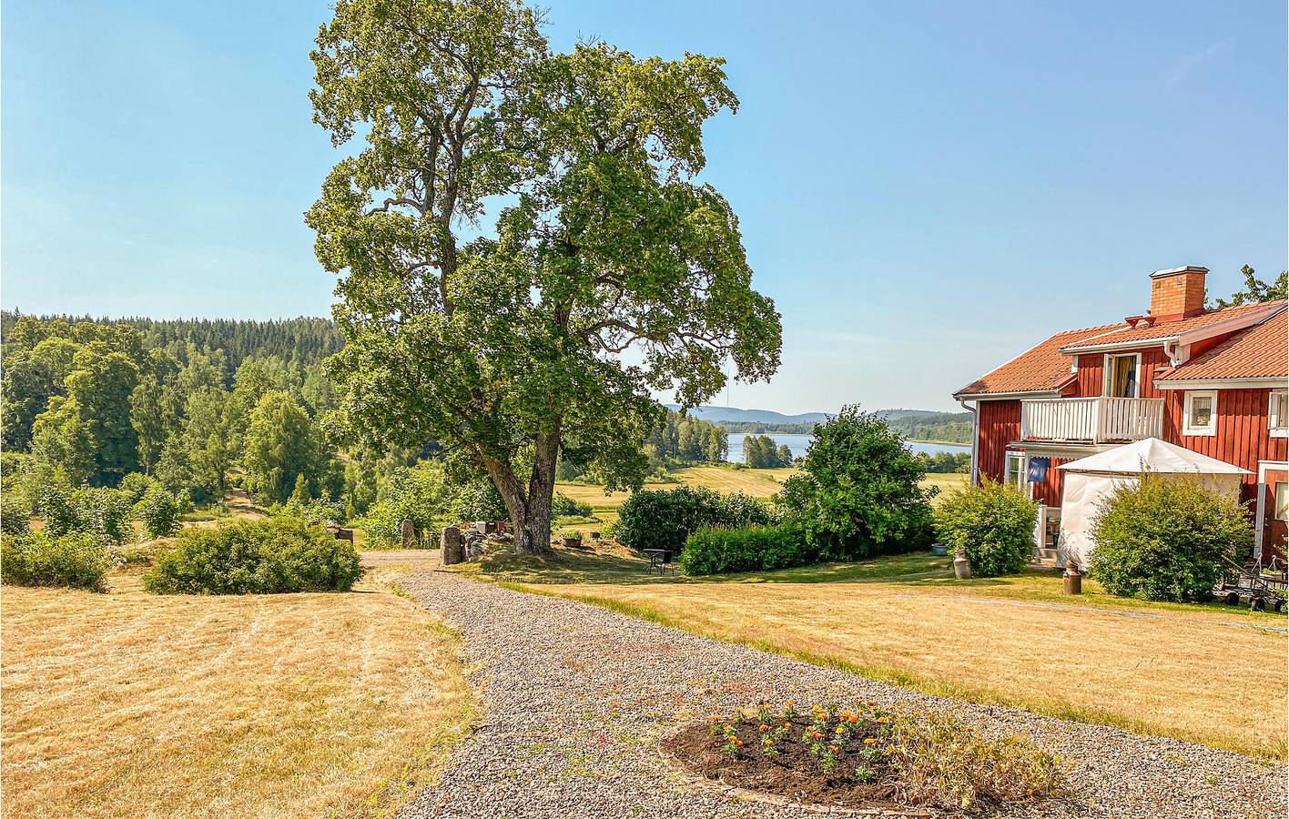 Ferienhaus für 6 Personen mit Garten in Kinda, Östergötland