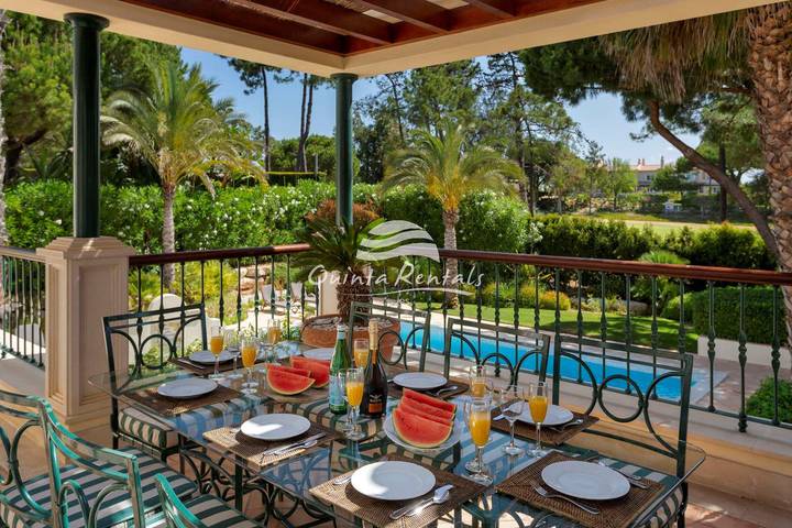 Villa para 10 pessoas, com jardim e terraço em Quinta do Lago