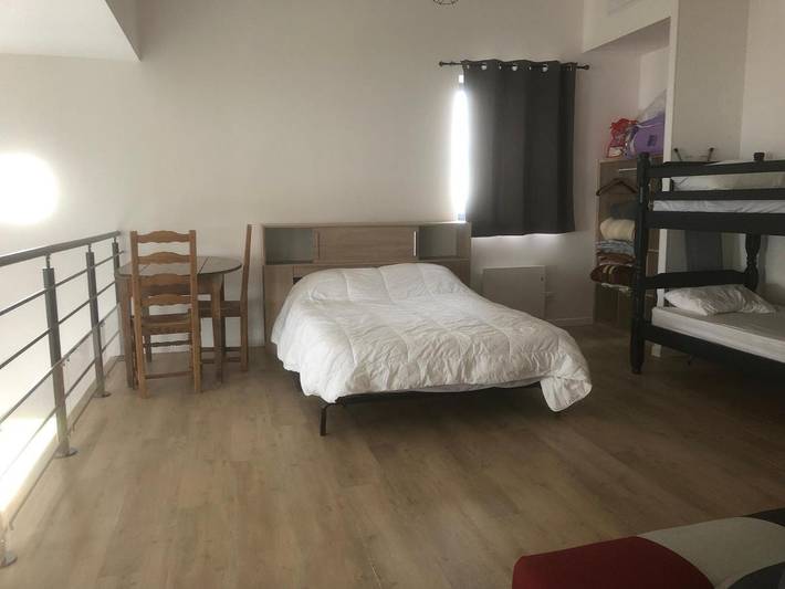 Gîte pour 6 personnes, avec vue et terrasse dans Saint-Martin-Lestra - 2