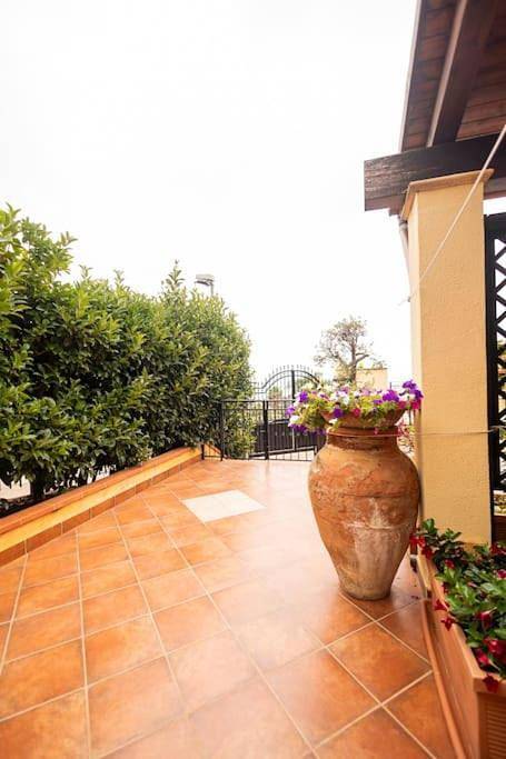 Villa pour 6 personnes, avec balcon et jardin ainsi que piscine et vue à Trabia - 3