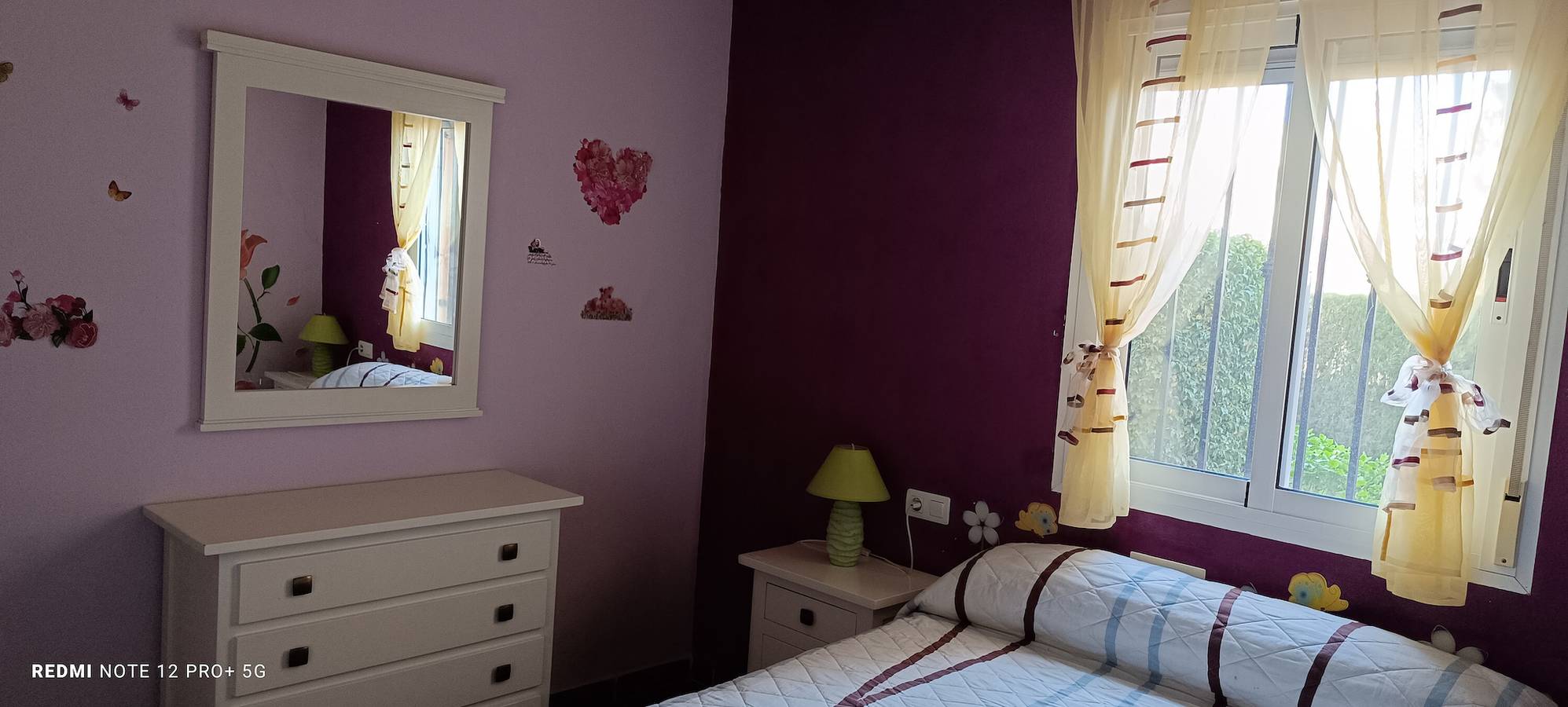 Entire apartment, Apartment 'En Urbanización Nudista' with Shared Pool, Wi-Fi and Air Conditioning in Playas de Vera, Vera