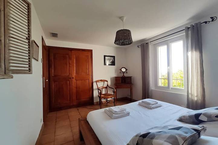 Location de vacances pour 6 personnes, avec jardin à Callas - 3