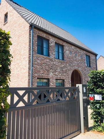 Gîte pour 10 personnes, avec jardin, animaux acceptés à Lokeren