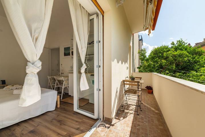 Ganze Wohnung, Ferienwohnung für 2 Personen mit Balkon/Terrasse in Cagliari, Campidano