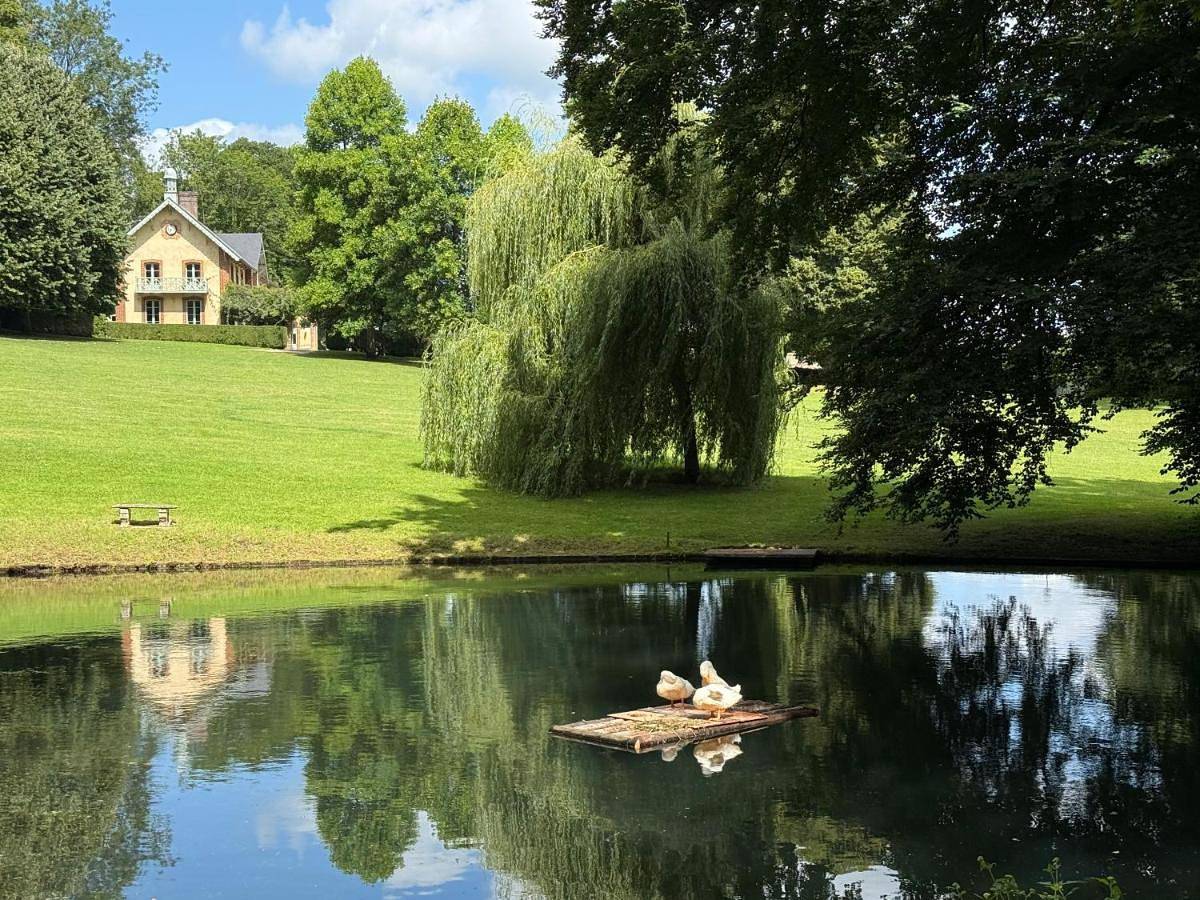 Three-Bedroom House in Pierrefitte-en-Auge, Région de Lisieux