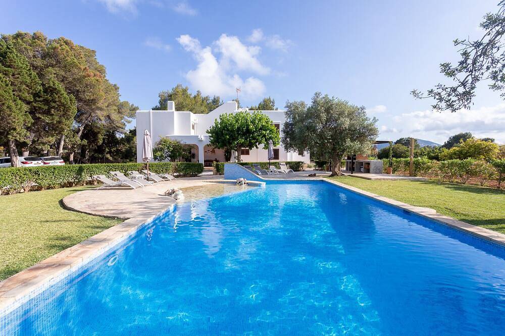 Casa Rosita, Wifi (fibra) gratis, a 75 metros de Playa Niu Blau, ideal familias. in Cala Pada, Santa Eulària des Riu