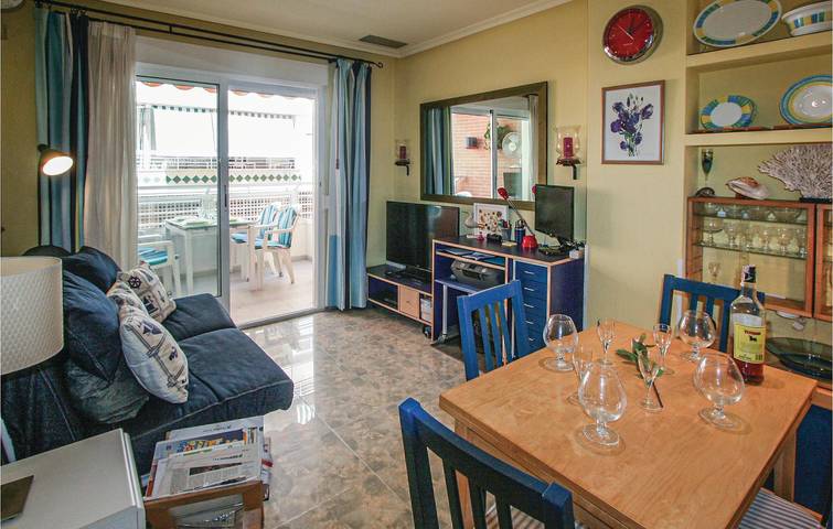 Gîte pour 4 personnes, avec terrasse, adapté aux familles à Santa Pola - 2