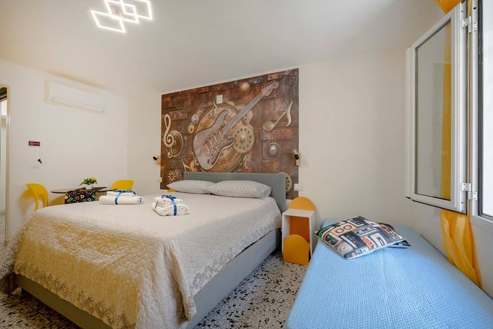 Ganze Wohnung, Apartment 'Kaktus 2 - Music' mit Wlan und Klimaanlage in Bari, Bari Provinz