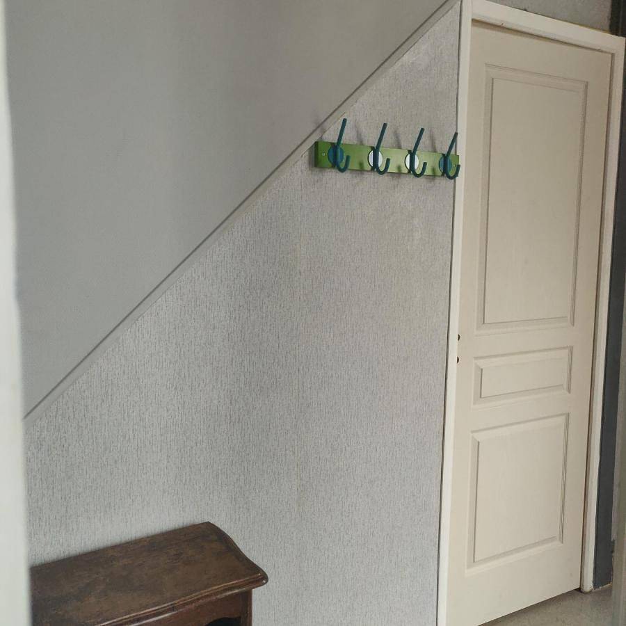 Appartement entier, Two-Bedroom Apartment in Fourmies, Avesnes-sur-Helpe