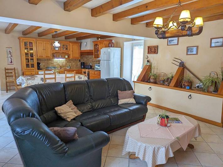 Gîte pour 5 personnes, avec jardin, animaux acceptés dans Saint-Genis-d'Hiersac - 2