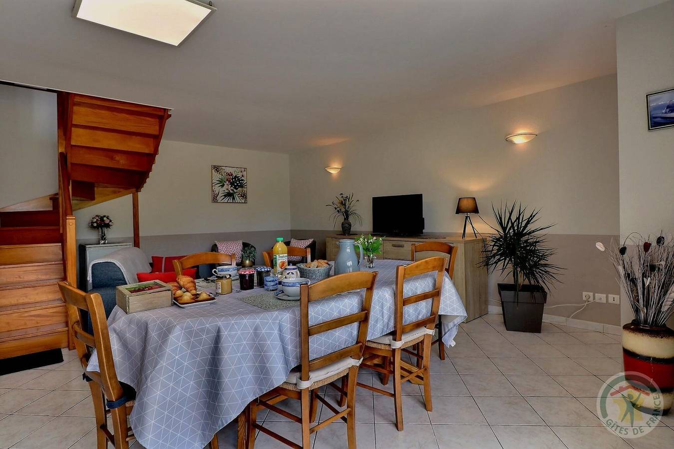 Le Grand Pré - La Chambre Bleue in Saint-Méloir-des-Ondes, Baie du Mont-Saint-Michel