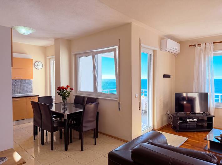 Ganze Wohnung, Ferienwohnung für 5 Personen mit Balkon in Durrës, Albanien